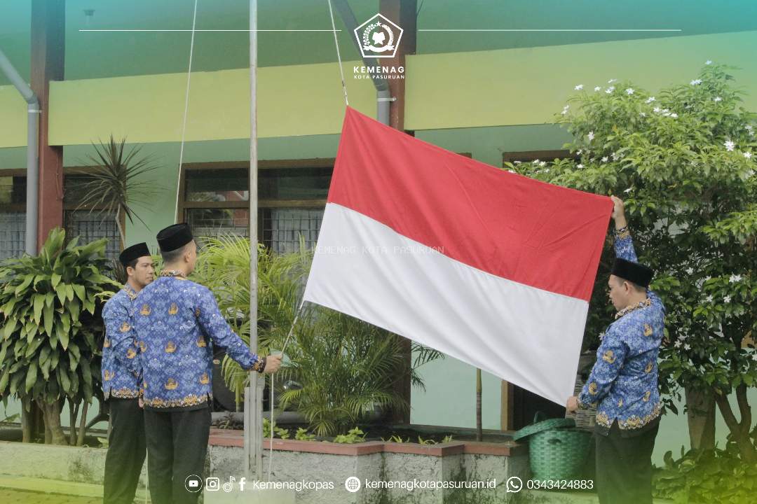 Upacara Penghormatan Bendera dan Doa Bulanan Kemenag Kota Pasuruan Berlangsung Khidmat