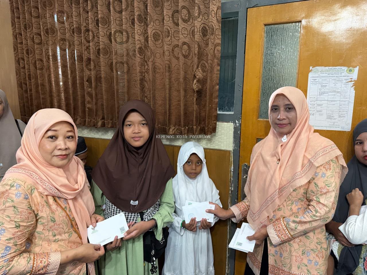 DWP Kemenag Kota Pasuruan Salurkan Santunan bagi Anak Yatim dan Penyandang Disabilitas